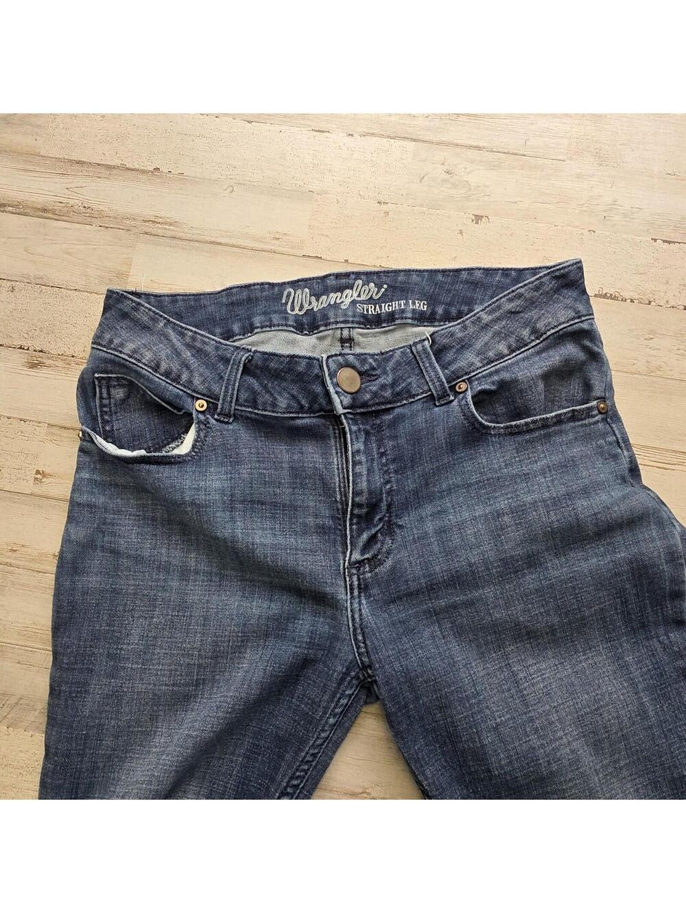 Wrangler Women's Straight Leg Western Denim Stretch Jeans 9/10x32 Fits 29x30.5 - Picture 4 of 10